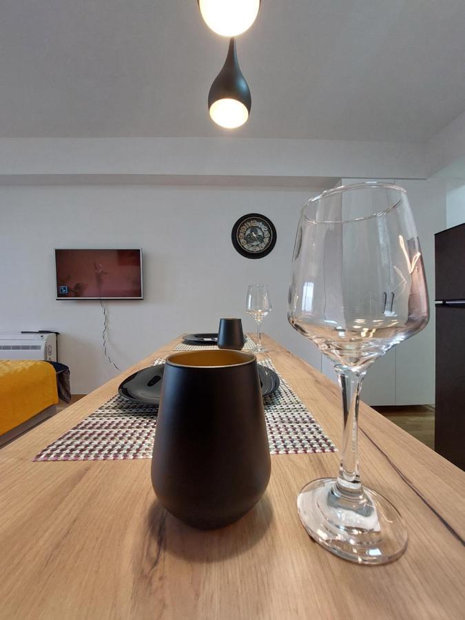Box Apartment Skopje Esterno foto